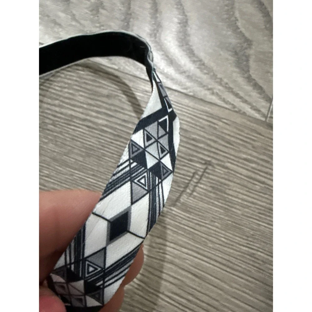 Sweaty Bands Womens Non-Slip Athletic Thin Headbands Lot of 3 - Picture 3 of 5
